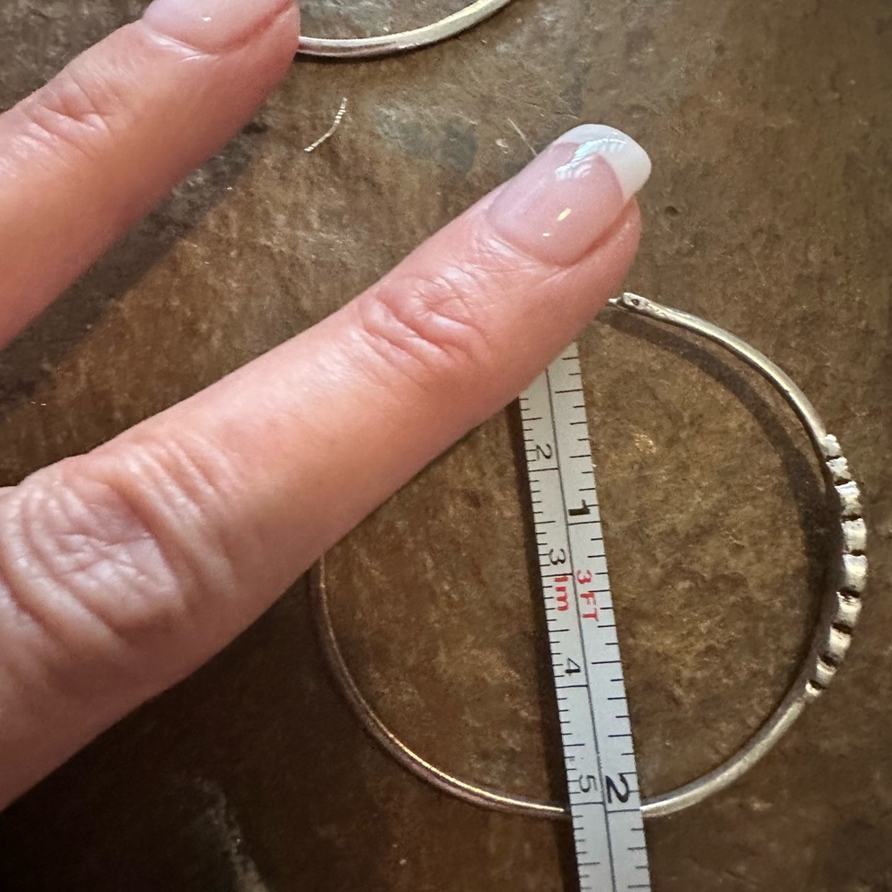 Fossil hoops - Picture 3 of 5